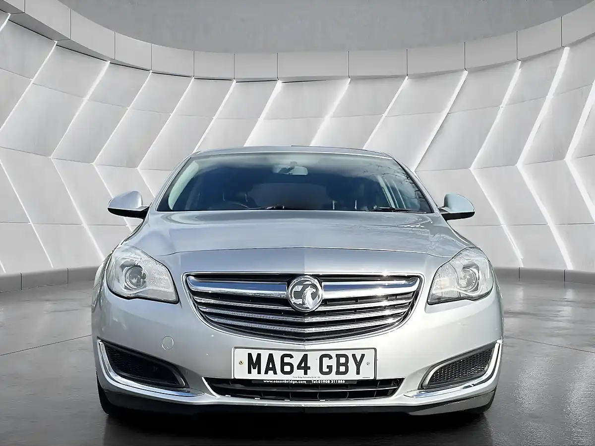 Used 2014 Vauxhall Insignia Design Silver - Interior and Exterior details 10