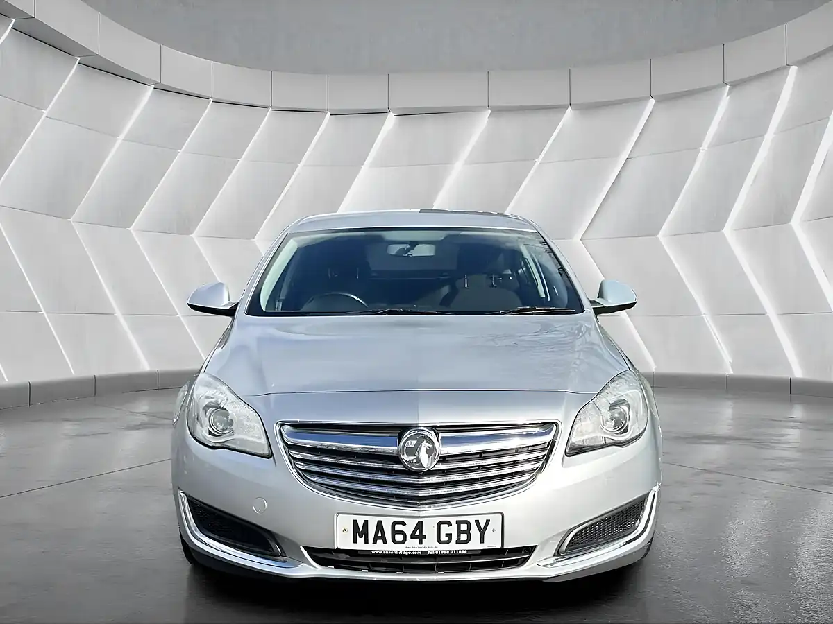 Used 2014 Vauxhall Insignia Design Silver - Interior and Exterior details 2