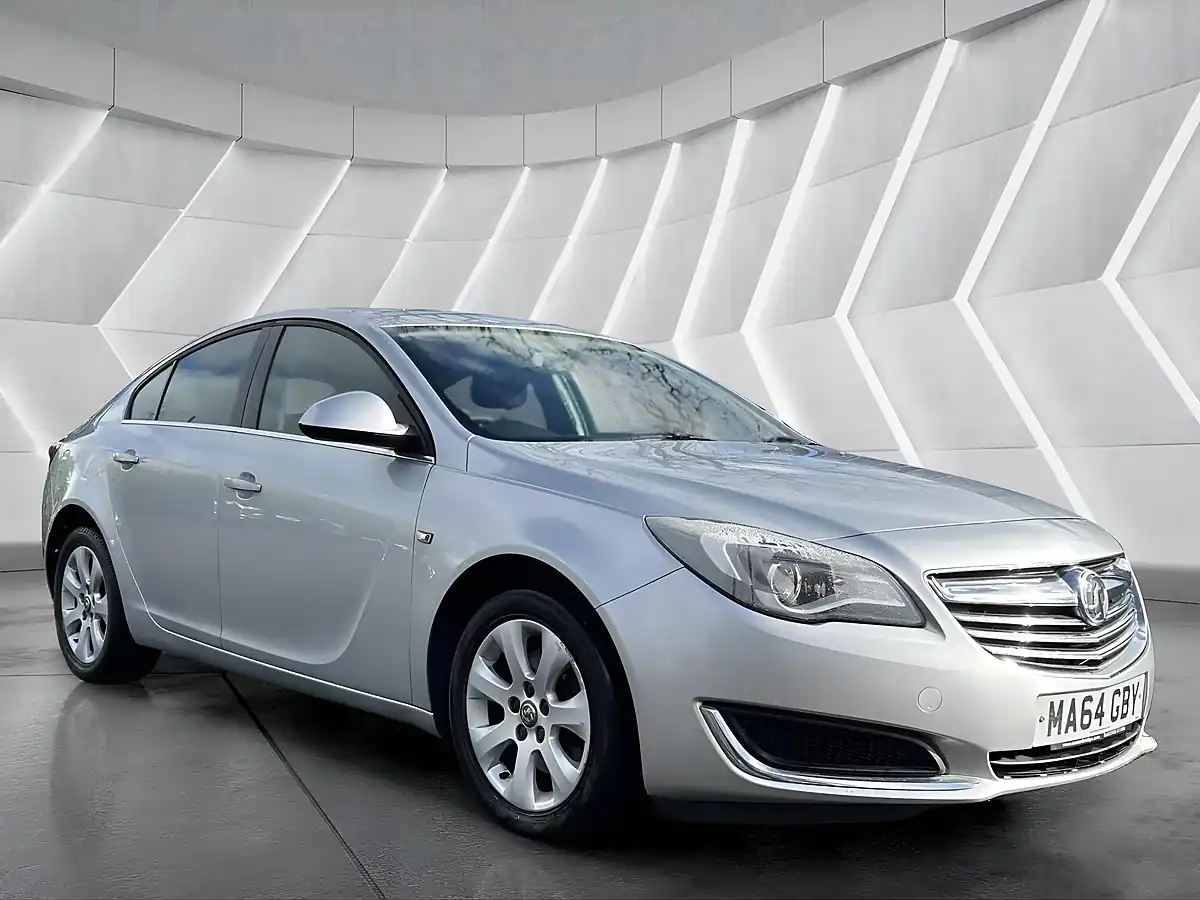 Used 2014 Vauxhall Insignia Design Silver - Interior and Exterior details 3