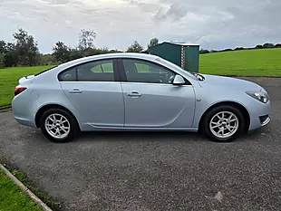 Used 2014 Vauxhall Insignia Design Silver - Interior and Exterior details 3