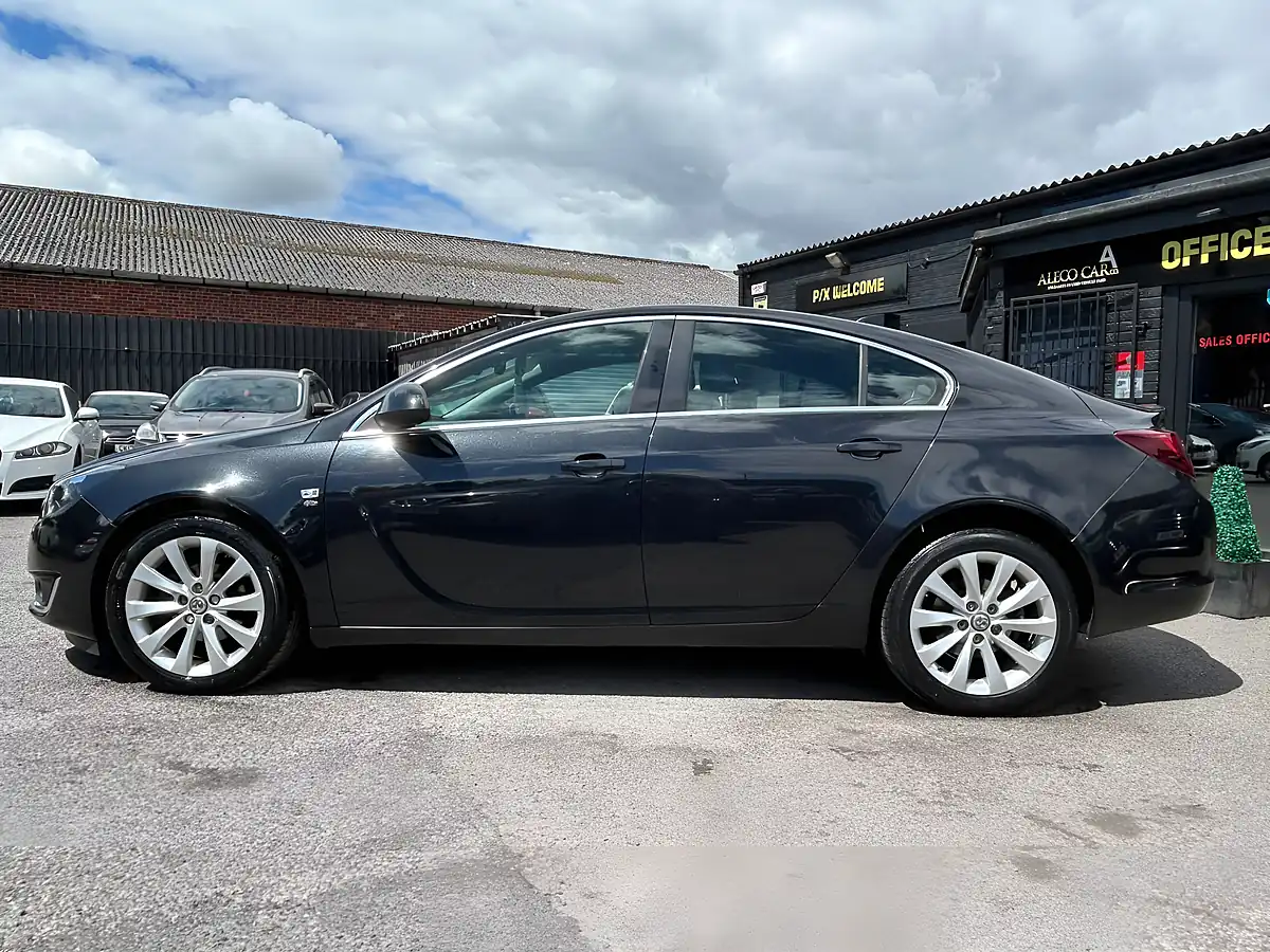 Used 2014 Vauxhall Insignia Elite Nav Black - Interior and Exterior details 3