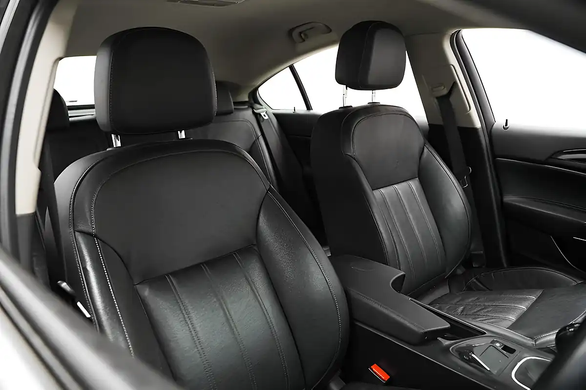 Used 2014 Vauxhall Insignia Elite Nav Red - Interior and Exterior details 9