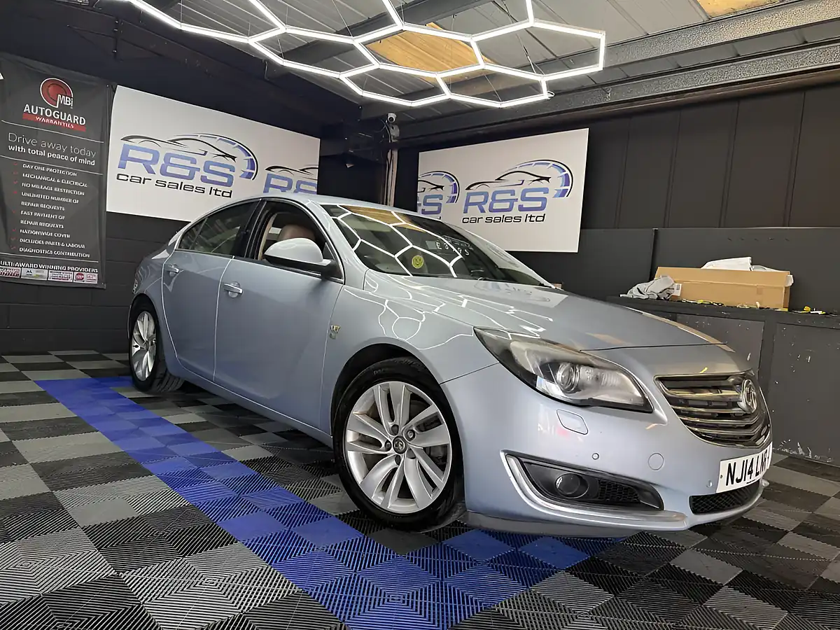 Used 2014 Vauxhall Insignia Elite Nav Silver - Front View