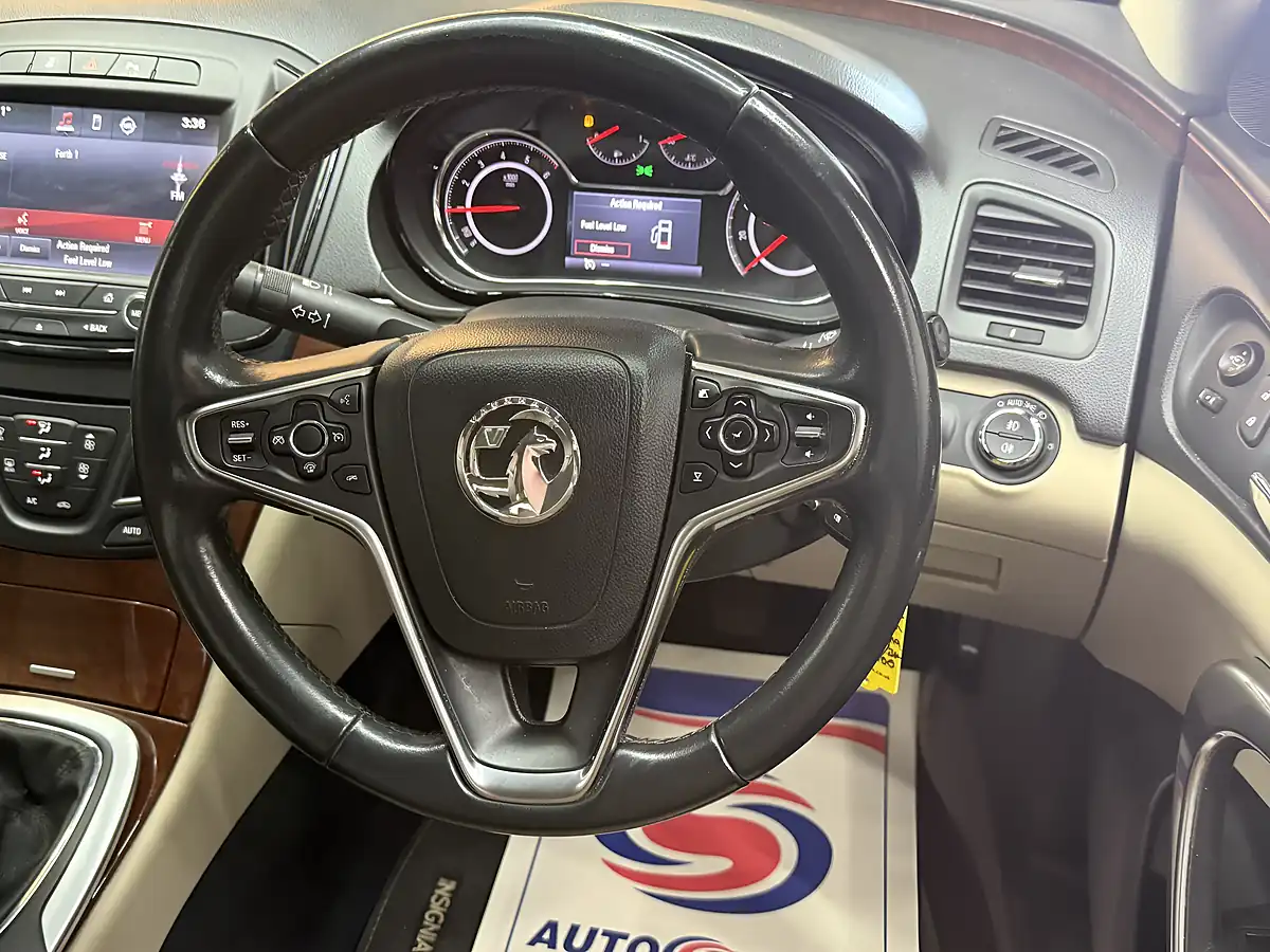 Used 2014 Vauxhall Insignia Elite Nav Silver - Interior and Exterior details 11