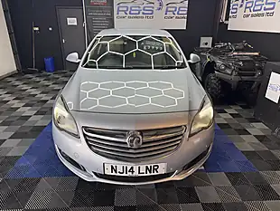 Used 2014 Vauxhall Insignia Elite Nav Silver - Interior and Exterior details 4