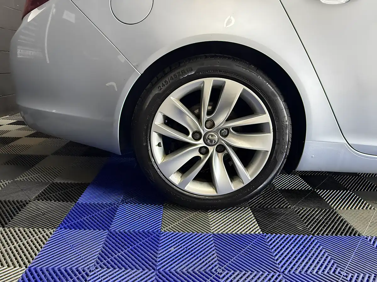 Used 2014 Vauxhall Insignia Elite Nav Silver - Interior and Exterior details 8