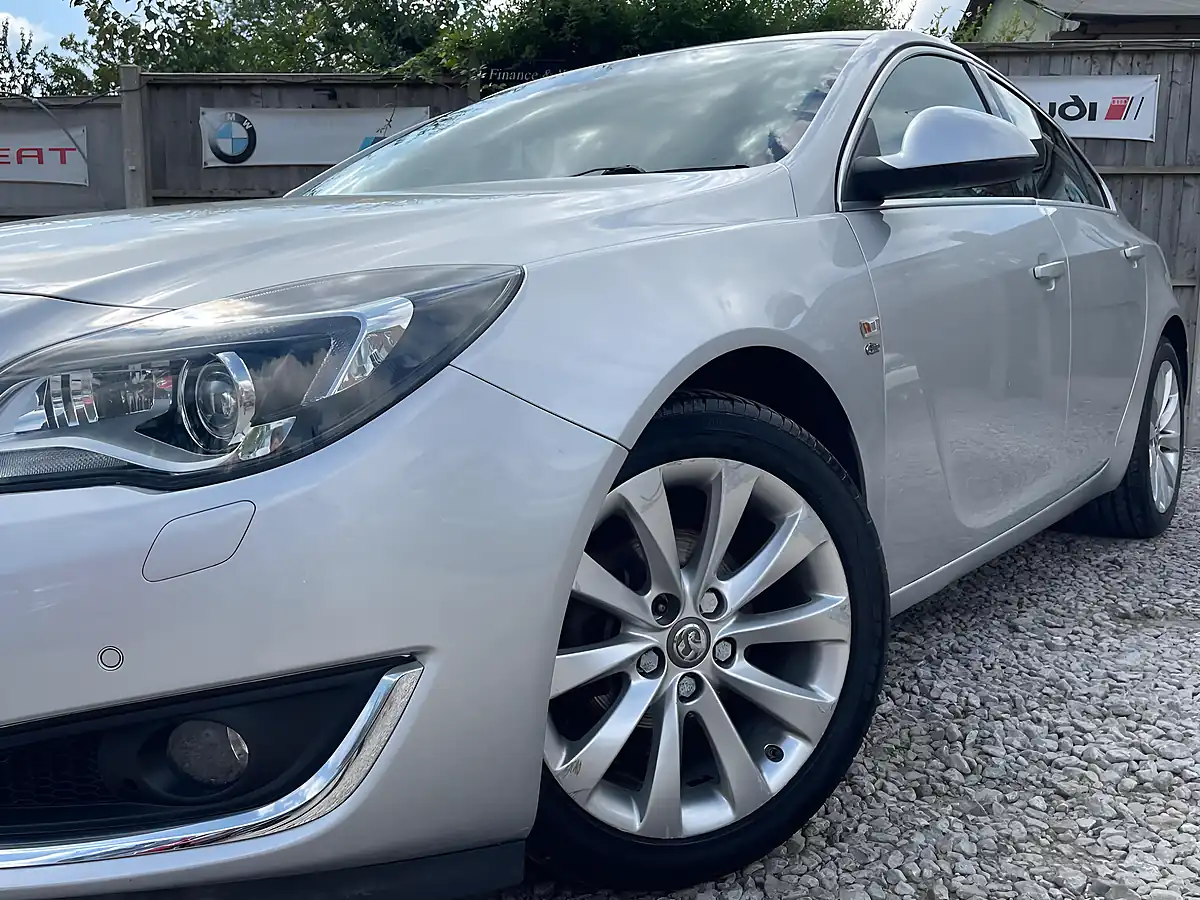 Used 2014 Vauxhall Insignia Elite Nav Silver - Interior and Exterior details 14