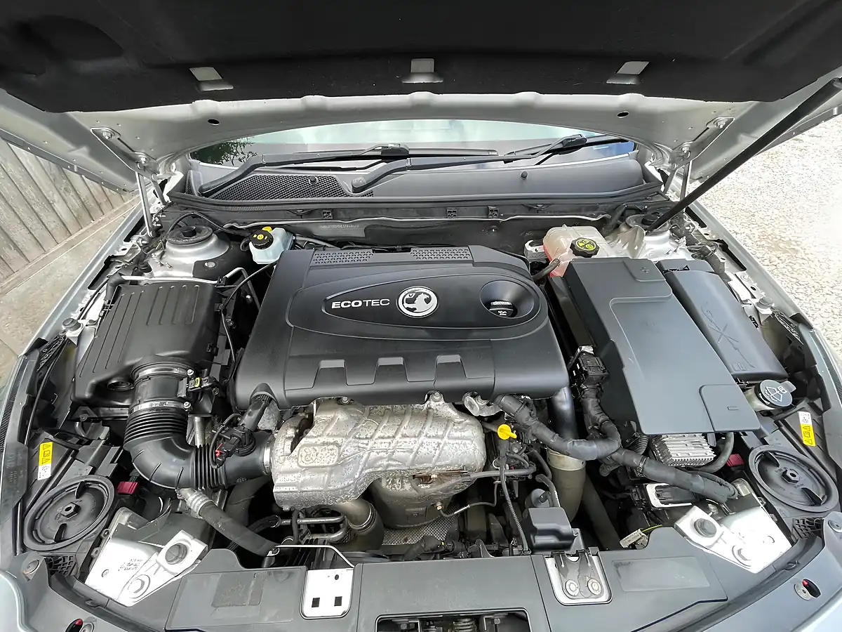 Used 2014 Vauxhall Insignia Elite Nav Silver - Interior and Exterior details 19