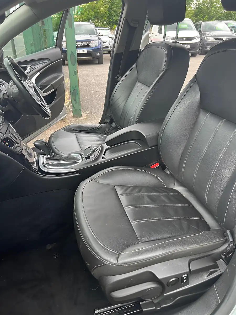 Used 2014 Vauxhall Insignia Elite Nav Silver - Interior and Exterior details 17