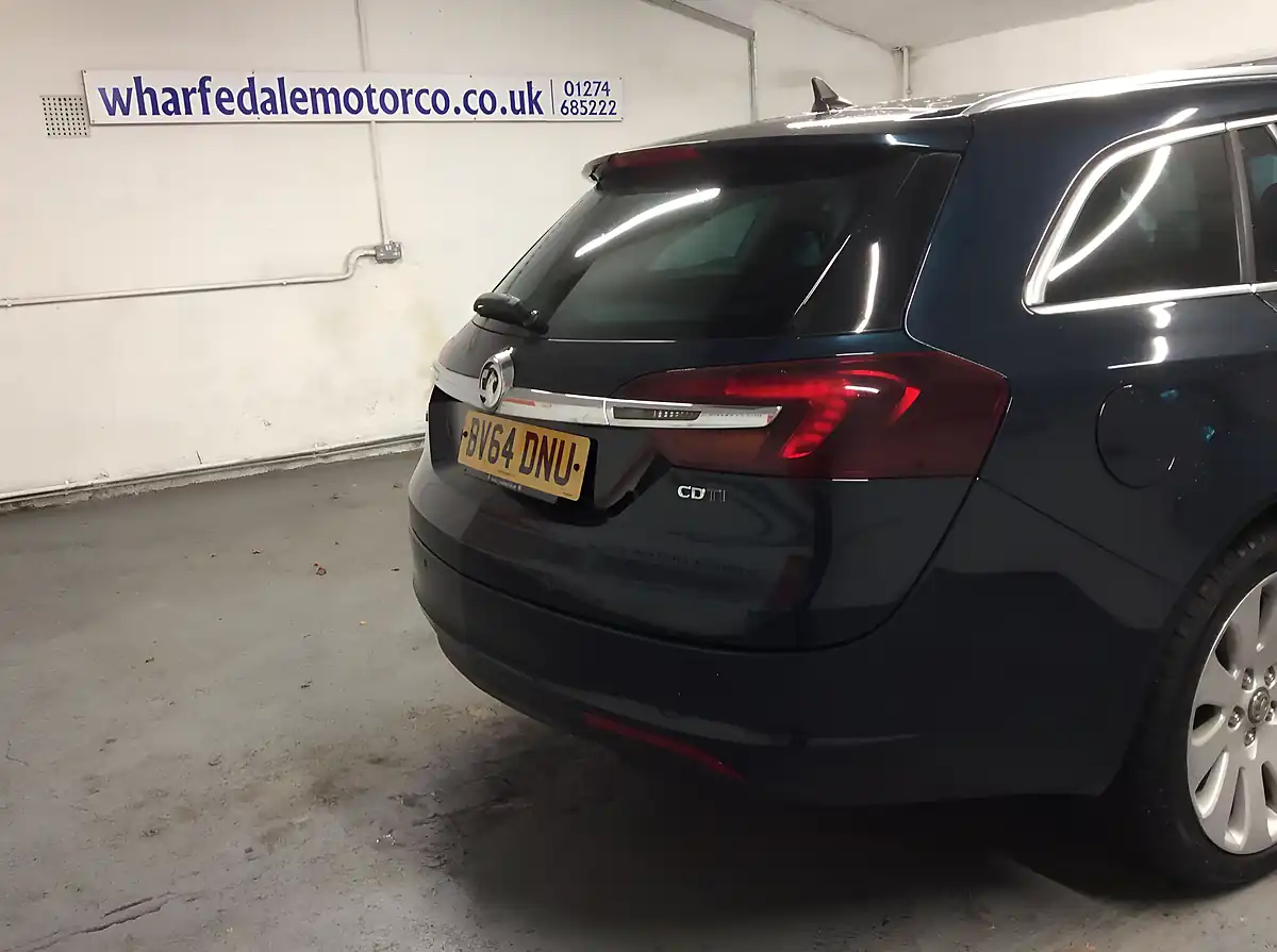 Used 2014 Vauxhall Insignia Elite Nav Sports Tourer Green - Interior and Exterior details 10