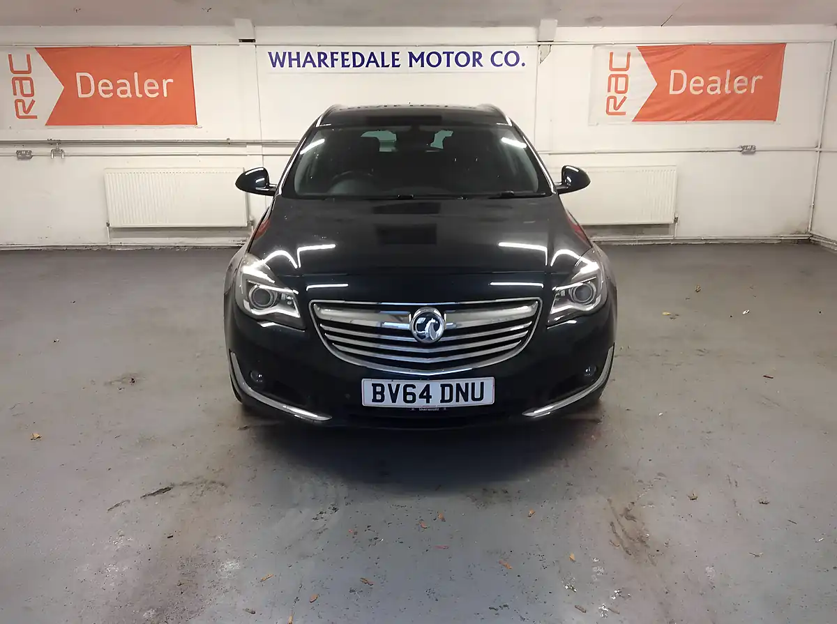 Used 2014 Vauxhall Insignia Elite Nav Sports Tourer Green - Interior and Exterior details 3