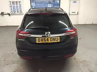 Used 2014 Vauxhall Insignia Elite Nav Sports Tourer Green - Interior and Exterior details 6