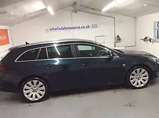 Used 2014 Vauxhall Insignia Elite Nav Sports Tourer Green - Interior and Exterior details 7