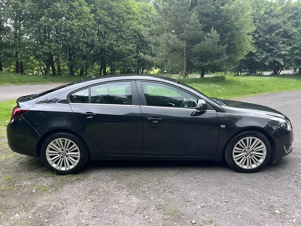 Used 2014 Vauxhall Insignia Energy Black - Interior and Exterior details 7