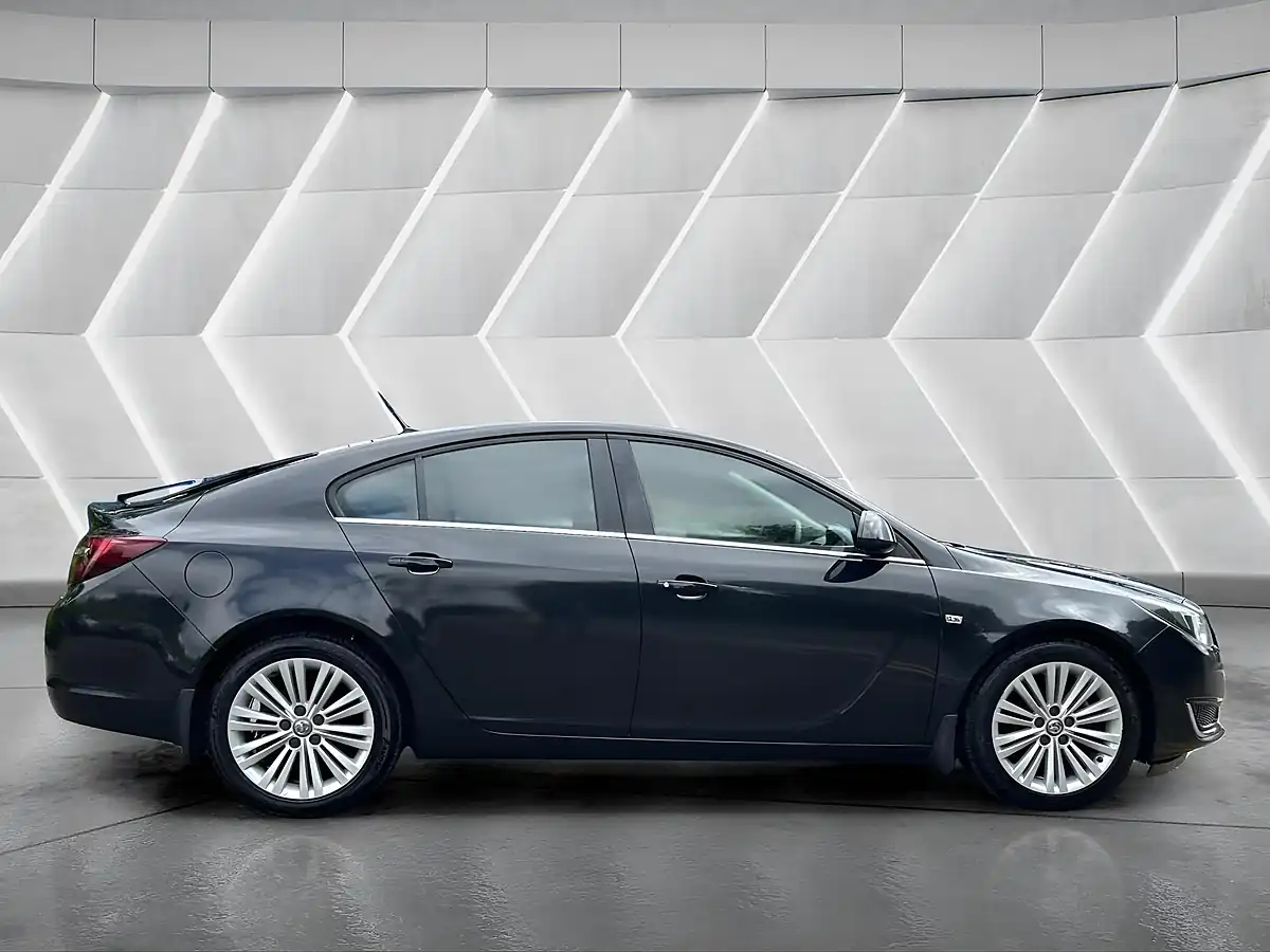 Used 2014 Vauxhall Insignia Energy Black - Interior and Exterior details 5