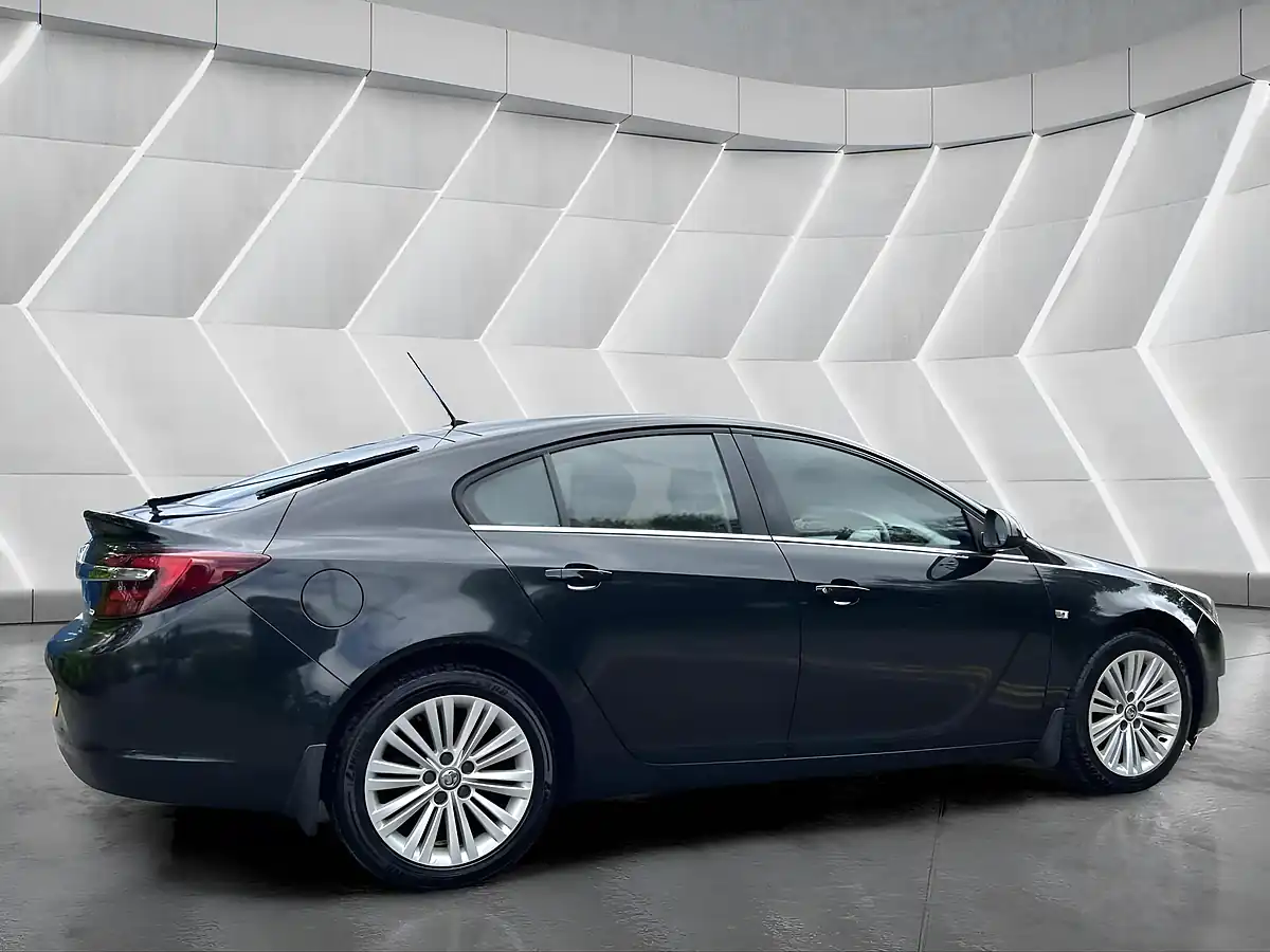 Used 2014 Vauxhall Insignia Energy Black - Interior and Exterior details 6
