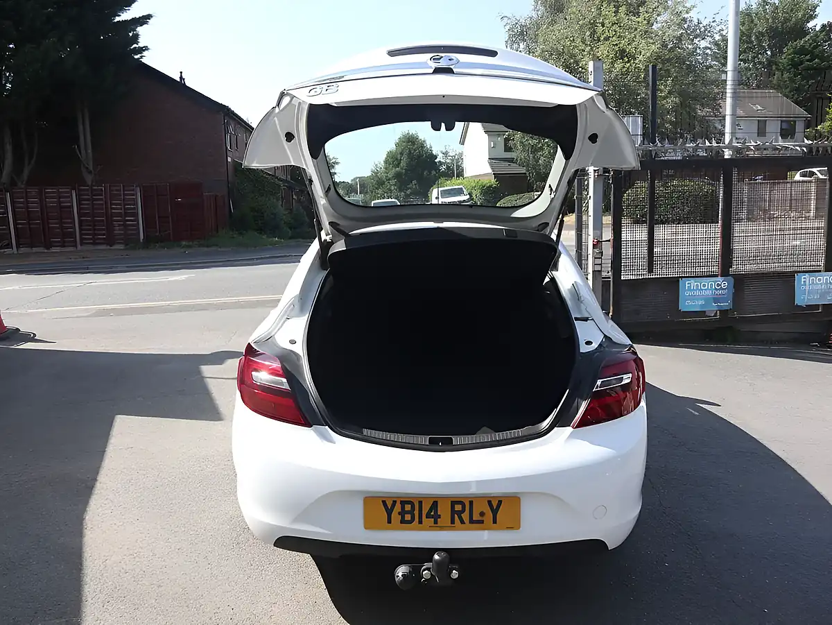 Used 2014 Vauxhall Insignia Energy White - Interior and Exterior details 13