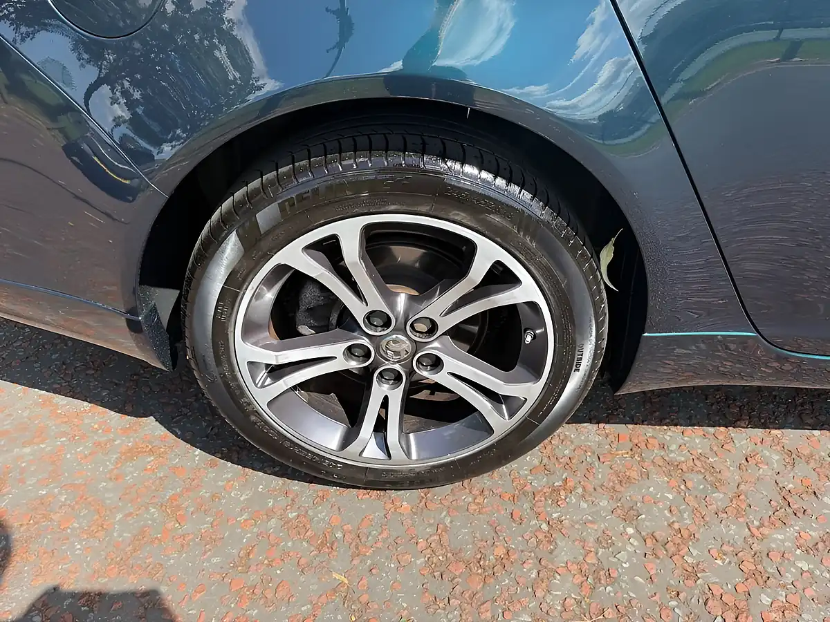 Used 2014 Vauxhall Insignia Limited Edition Green - Interior and Exterior details 14
