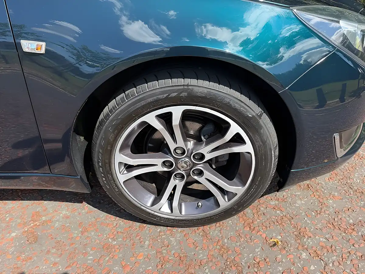 Used 2014 Vauxhall Insignia Limited Edition Green - Interior and Exterior details 15