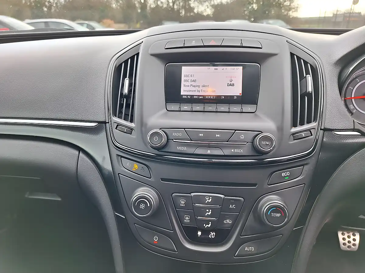 Used 2014 Vauxhall Insignia Sri Black - Interior and Exterior details 11