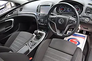 Used 2014 Vauxhall Insignia Sri Nav White - Interior and Exterior details 7