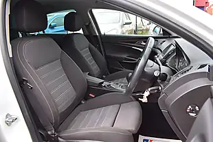 Used 2014 Vauxhall Insignia Sri Nav White - Interior and Exterior details 8