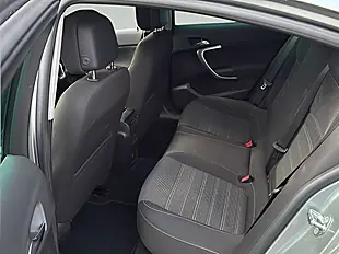 Used 2014 Vauxhall Insignia Sri Sovereign Silver - Interior and Exterior details 6