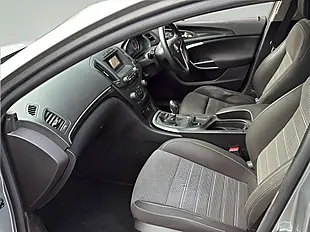Used 2014 Vauxhall Insignia Sri Sovereign Silver - Interior and Exterior details 9