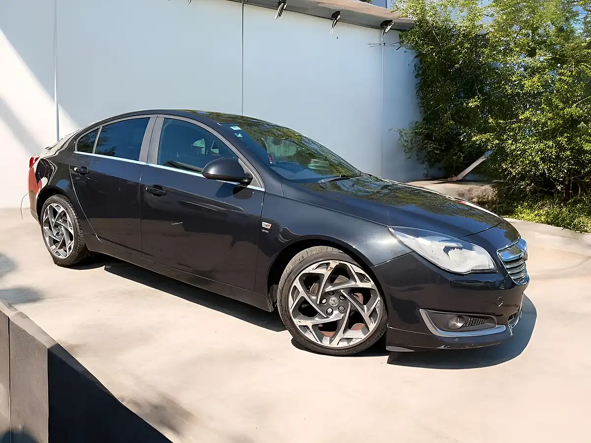 Used 2014 Vauxhall Insignia Sri Vx Line Black - Front View