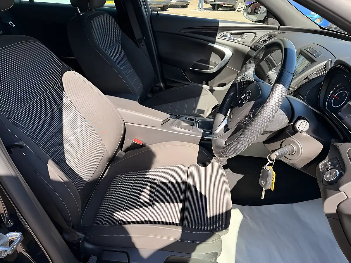 Used 2014 Vauxhall Insignia Sri Vx Line Black - Interior and Exterior details 17