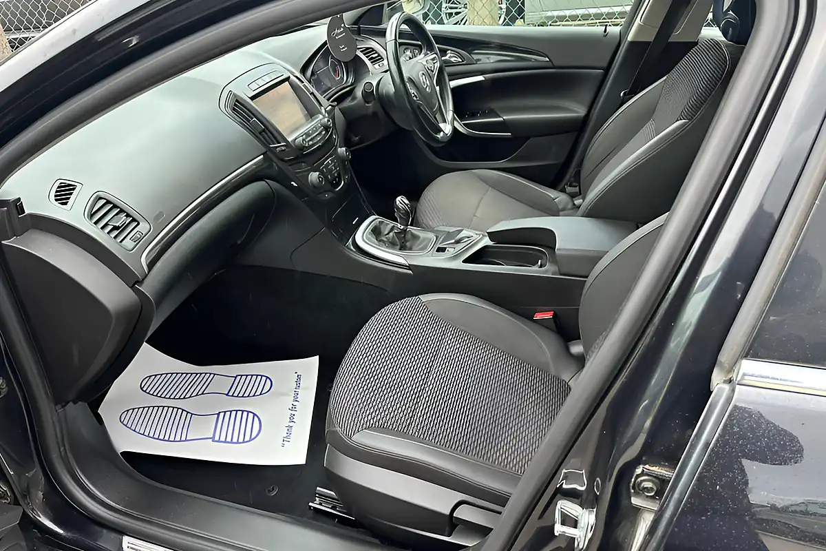 Used 2014 Vauxhall Insignia Tech Line Black - Interior and Exterior details 14