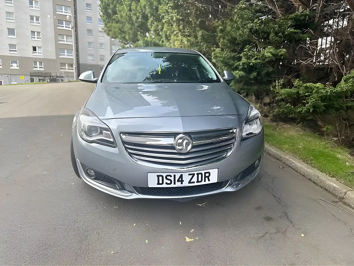 Used 2014 Vauxhall Insignia Tech Line Silver - Front View