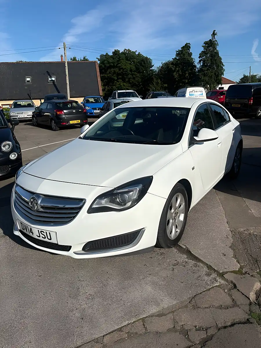 Used 2014 Vauxhall Insignia Tech Line White - Interior and Exterior details 2
