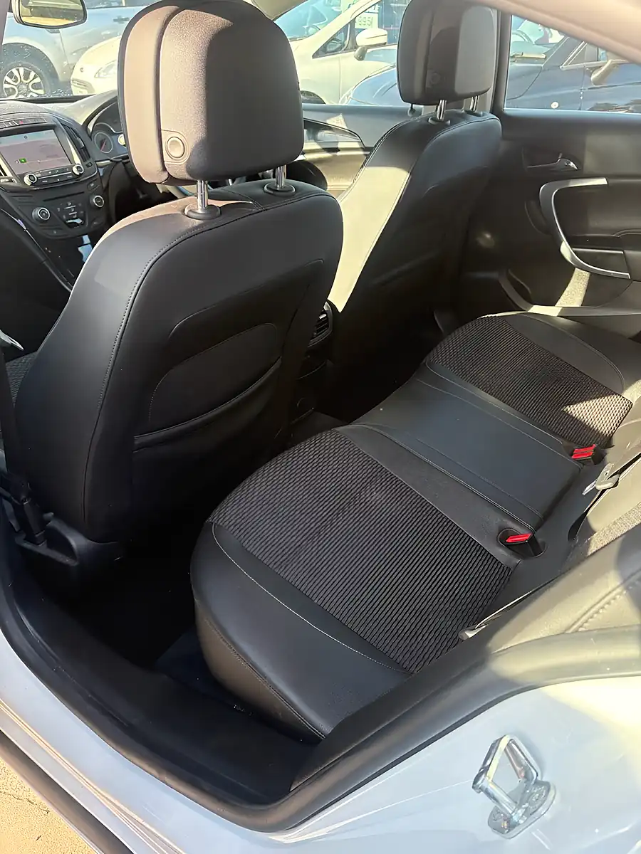 Used 2014 Vauxhall Insignia Tech Line White - Interior and Exterior details 7