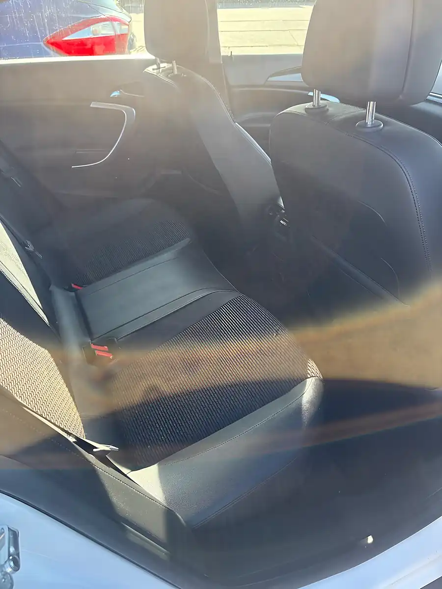Used 2014 Vauxhall Insignia Tech Line White - Interior and Exterior details 9
