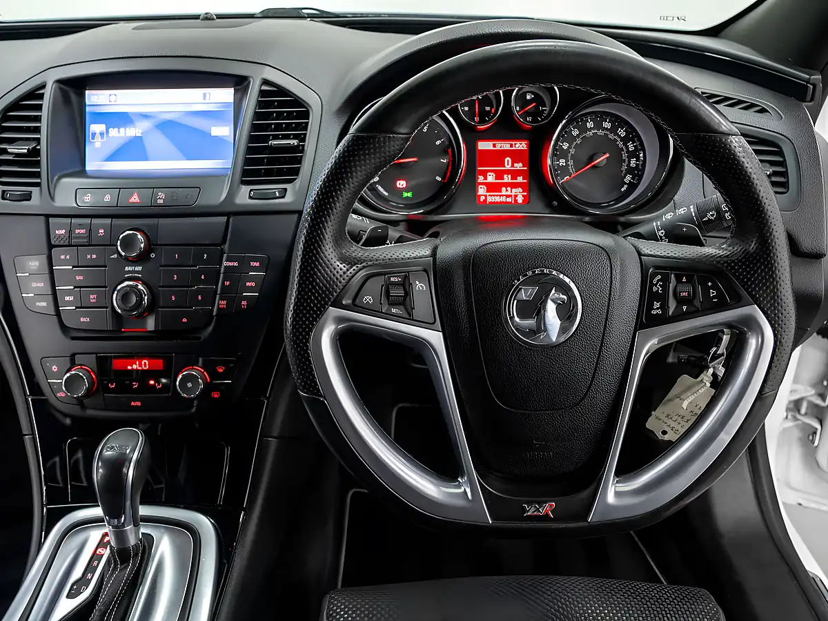 Used 2014 Vauxhall Insignia Vxr Supersport White - Interior and Exterior details 12