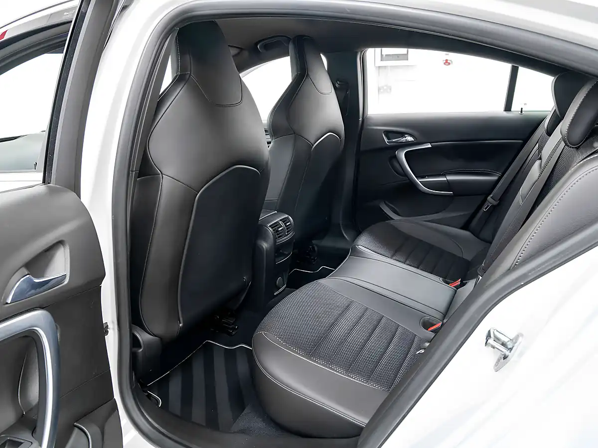 Used 2014 Vauxhall Insignia Vxr Supersport White - Interior and Exterior details 15