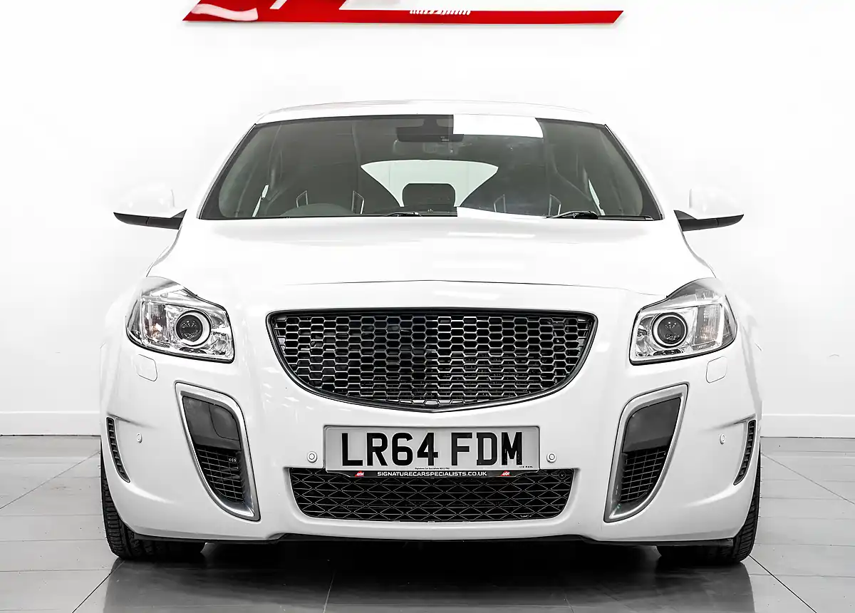 Used 2014 Vauxhall Insignia Vxr Supersport White - Interior and Exterior details 6
