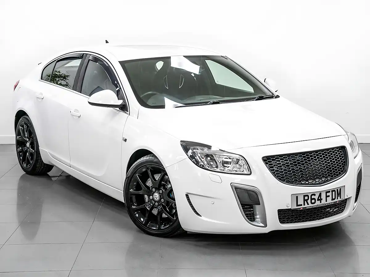 Used 2014 Vauxhall Insignia Vxr Supersport White - Interior and Exterior details 8