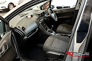 Used 2014 Vauxhall Meriva Exclusiv Brown - Interior and Exterior details 18