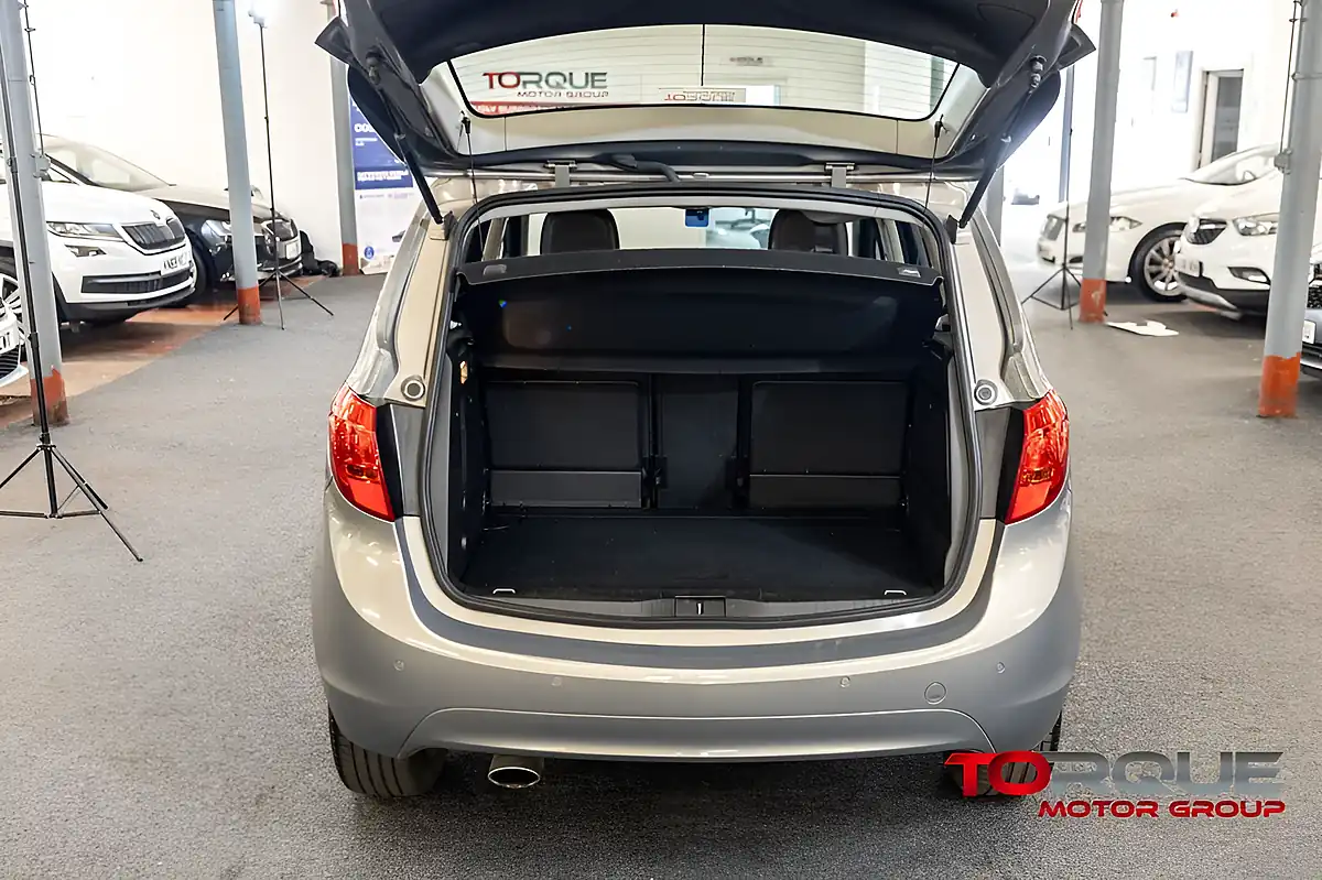 Used 2014 Vauxhall Meriva Exclusiv Brown - Interior and Exterior details 20