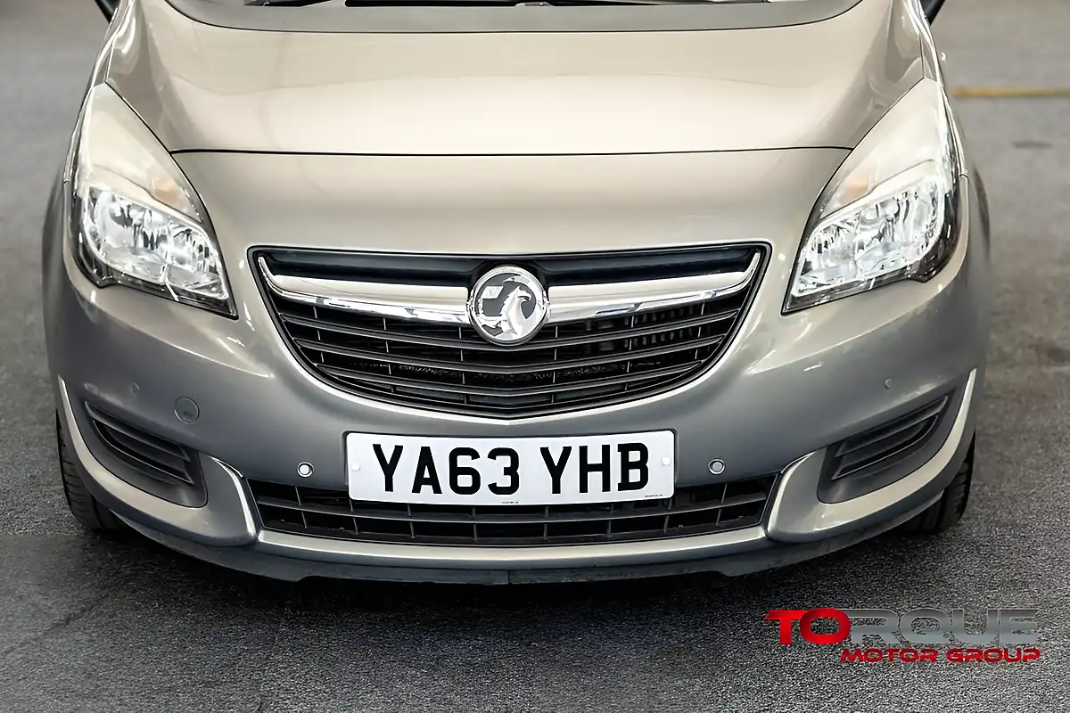 Used 2014 Vauxhall Meriva Exclusiv Brown - Interior and Exterior details 4