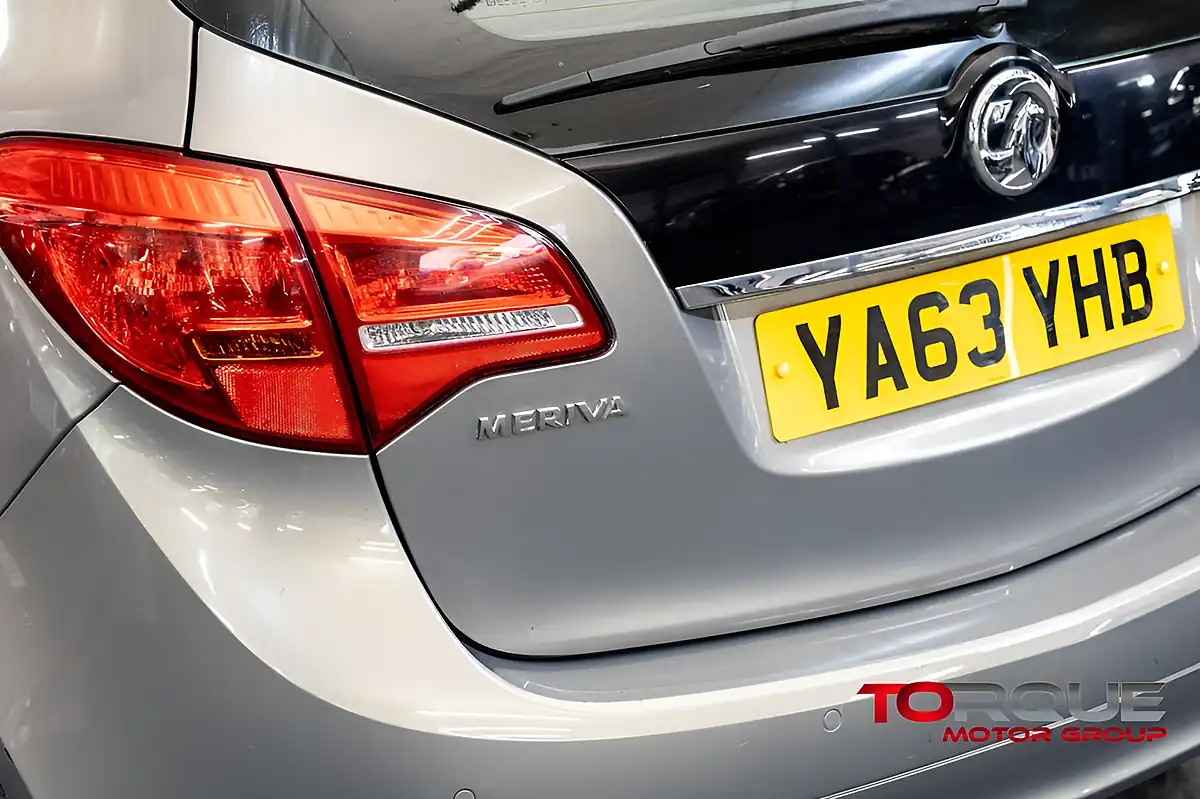 Used 2014 Vauxhall Meriva Exclusiv Brown - Interior and Exterior details 8