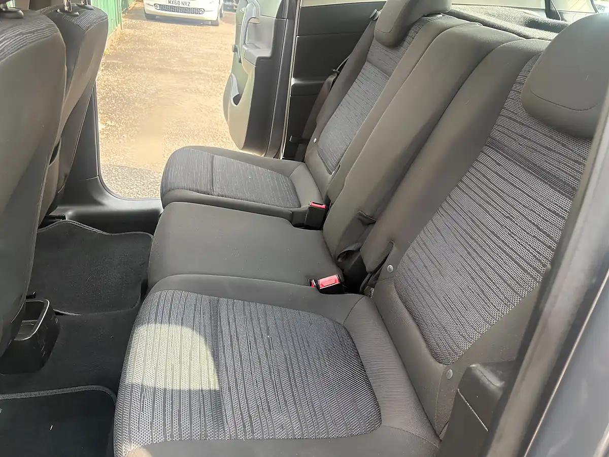 Used 2014 Vauxhall Meriva Life Grey - Interior and Exterior details 13