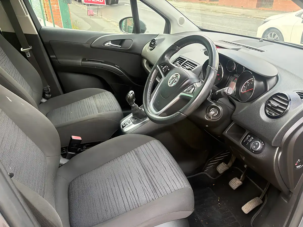 Used 2014 Vauxhall Meriva Life Grey - Interior and Exterior details 4