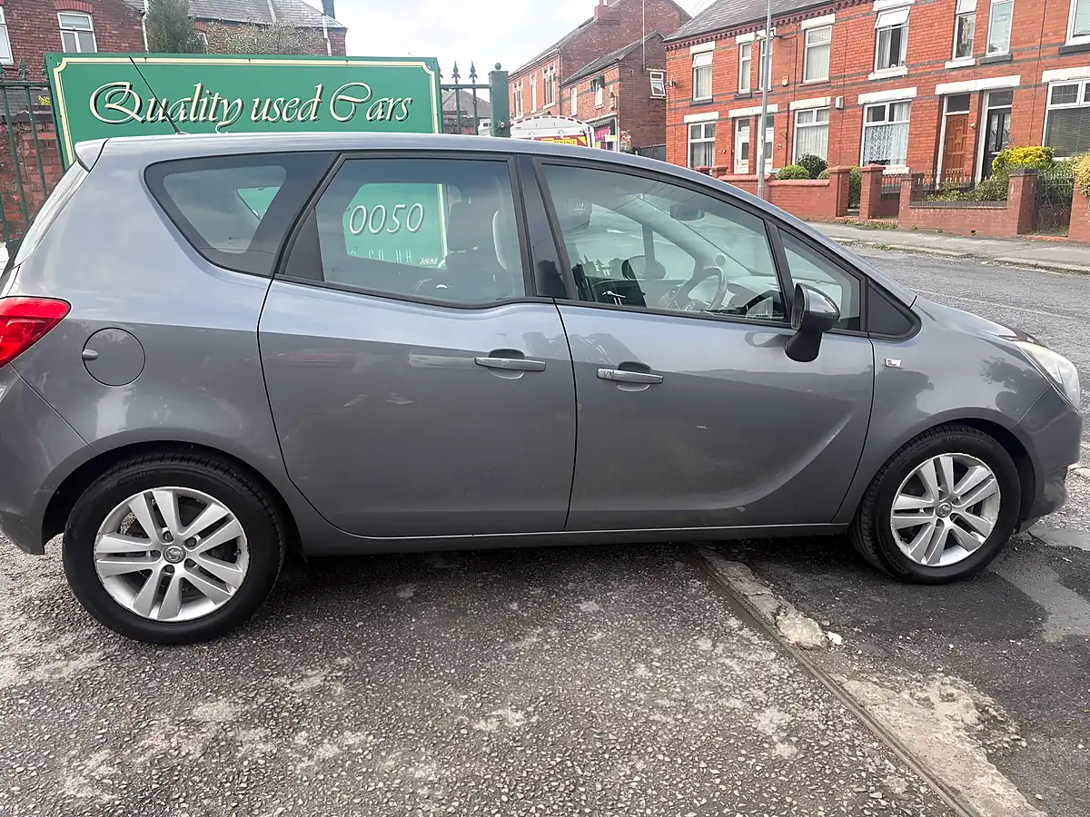 Used 2014 Vauxhall Meriva Life Grey - Interior and Exterior details 6