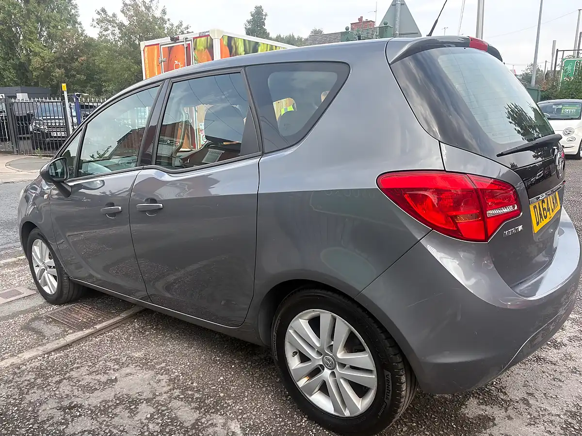 Used 2014 Vauxhall Meriva Life Grey - Interior and Exterior details 9