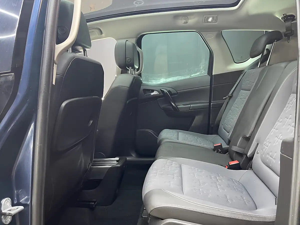 Used 2014 Vauxhall Meriva Se Blue - Interior and Exterior details 17