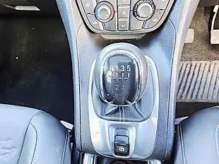 Used 2014 Vauxhall Meriva Se Blue - Interior and Exterior details 10