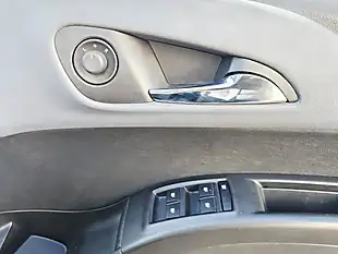 Used 2014 Vauxhall Meriva Se Blue - Interior and Exterior details 14